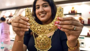 Gold price today November 6 : Gold rates up in Mumbai, Delhi, Chennai, Kolkata, Ahmedabad and Bengaluru