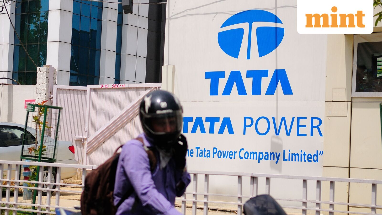 Tata Power planning 10 GW solar wafer and ingot capacity: CEO