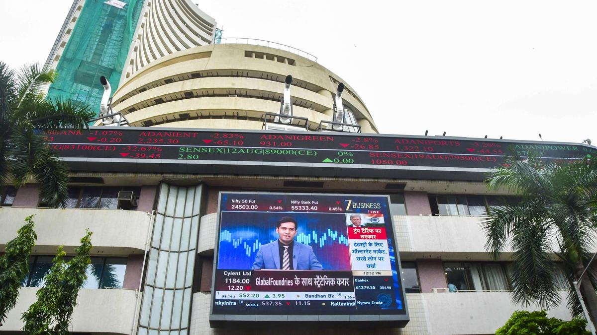 Sensex, Nifty tumble in early trade dragged by foreign fund outflows, weak global peers