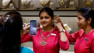 Gold price today November 26 : Gold rates up in Mumbai, Delhi, Chennai, Kolkata, Ahmedabad and Bengaluru