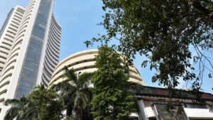 Stock markets snap three-day decline on buying in IT stocks; Sensex jumps 319 points