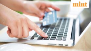 Planning a holiday? 4 smart ways to plan your vacation using a credit card without financial stress