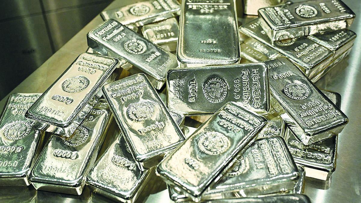 Silver futures hit record 232000 per kg as global prices top 75 dollar
