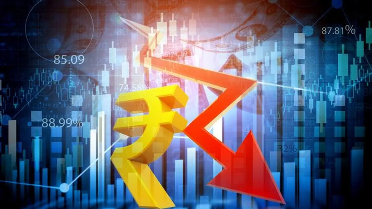 Rupee falls 8 paise to close at 89.53 against US dollar