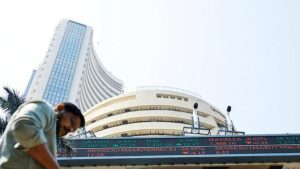 Equity markets decline in early trade dragged by services, realty stocks, FII outflows