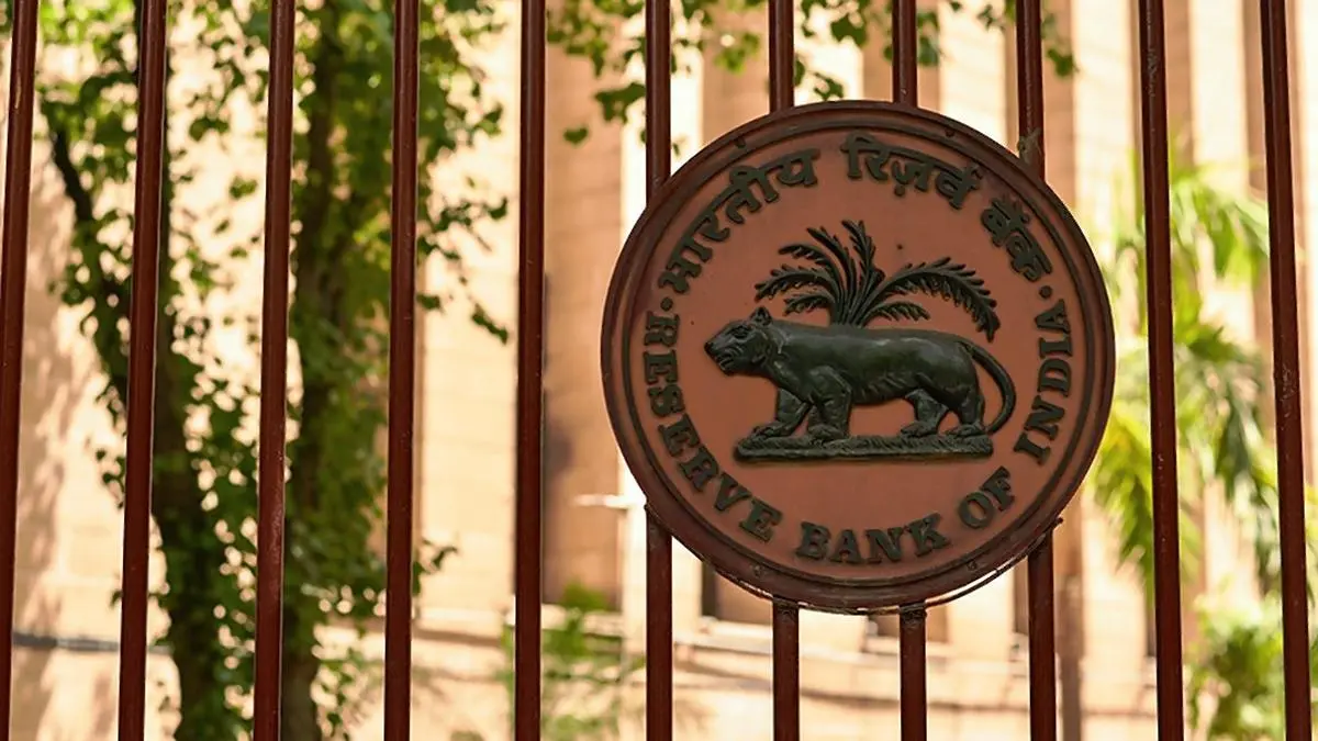 RBI Proposes New Limits on Bank Forex Positions to Tighten Market Controls