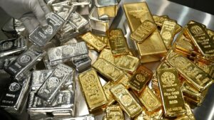 Gold Opens the New Year Firmly While Silver Slides in Futures Trading Today